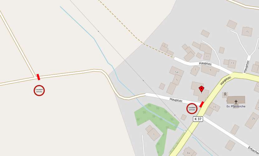 Sperrungsangabe des Wirtschaftsweges am DGH Sonnenhof auf einer Karte von OpenStreetMap.